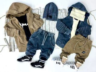 🔥 Styl a pohodlí pro malé frajery! 🔥 Jogger kalhoty Despacito – perfektní kombinace pohodlí a stylu. 🖤 Skvěle padnou,...