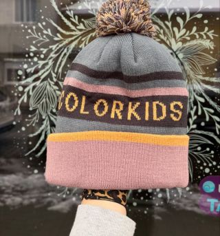 Hledáte pro děti stylovou, barevnou, zimní čepici? ❄️🧡 Kulíšky 𝐂𝐎𝐋𝐎𝐑𝐊𝐈𝐃𝐒 jsou měkké, teplé a díky fleecové podšívce i...